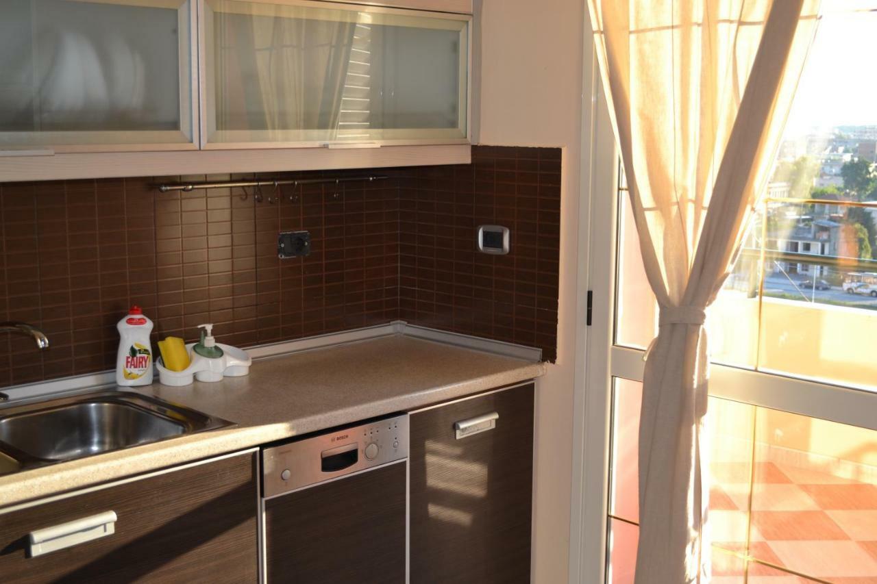 Penthouse Terrace 4 Bedrooms Apartment Vlorë Eksteriør billede
