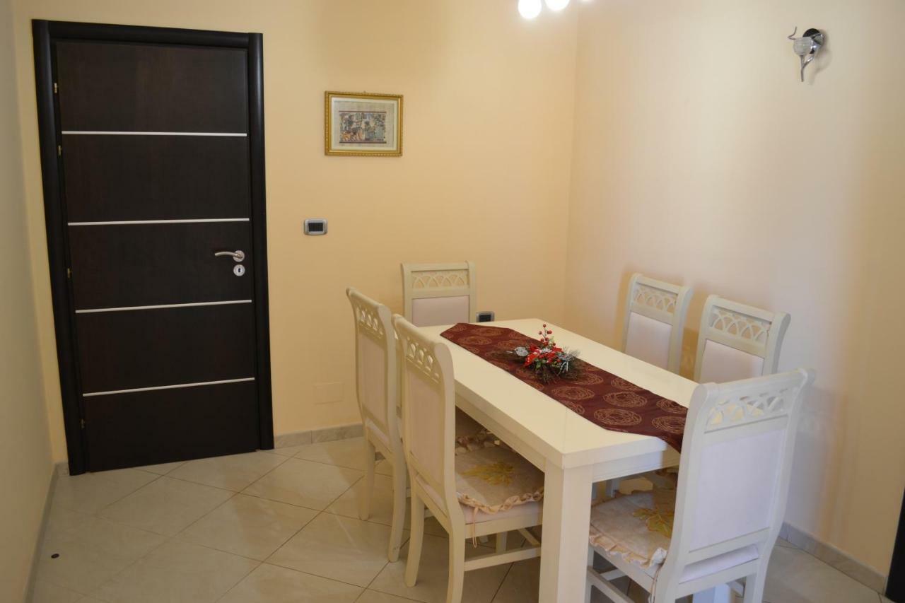 Penthouse Terrace 4 Bedrooms Apartment Vlorë Eksteriør billede